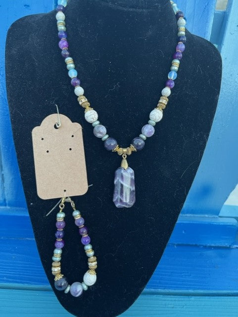 HAND BEADED NATURAL STONE BRACELET AND NECKLACE SET